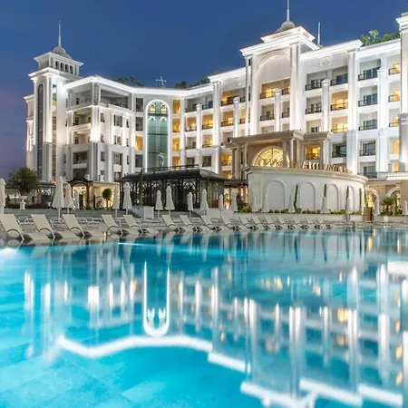 Merit Royal Diamond & 5* Karavas (Northern Cyprus)
