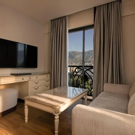 Merit Royal Diamond & 5* Karavas (Northern Cyprus)