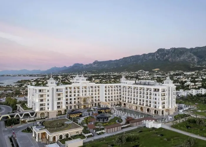 Hotel Merit Royal Diamond & Karavas (Northern Cyprus)