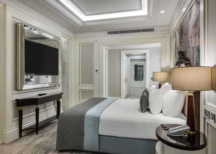 Merit Royal Diamond & Καραβάς